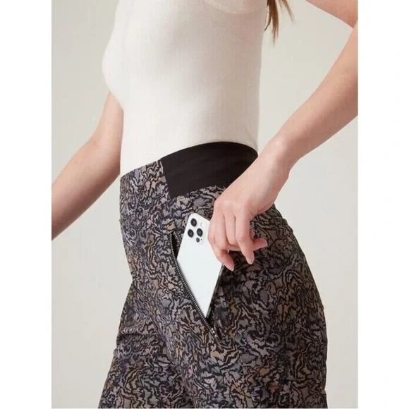 Athleta Trekkie North Jogger Pants Kinetic Abstract Print Size 12 - Picture 4 of 13